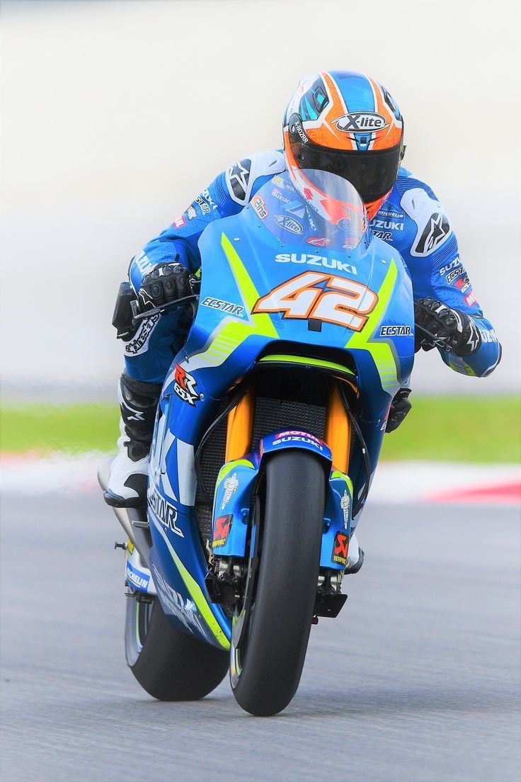 736x1104 Alex Rins numero 42 sul Suzuki Ecstar moto. MotoGP 2017. Spain, Español, Spagna