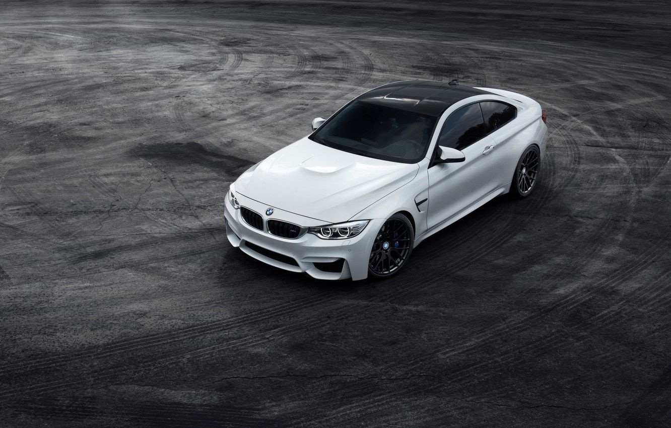 1332x850 BMW F32 Wallpaper