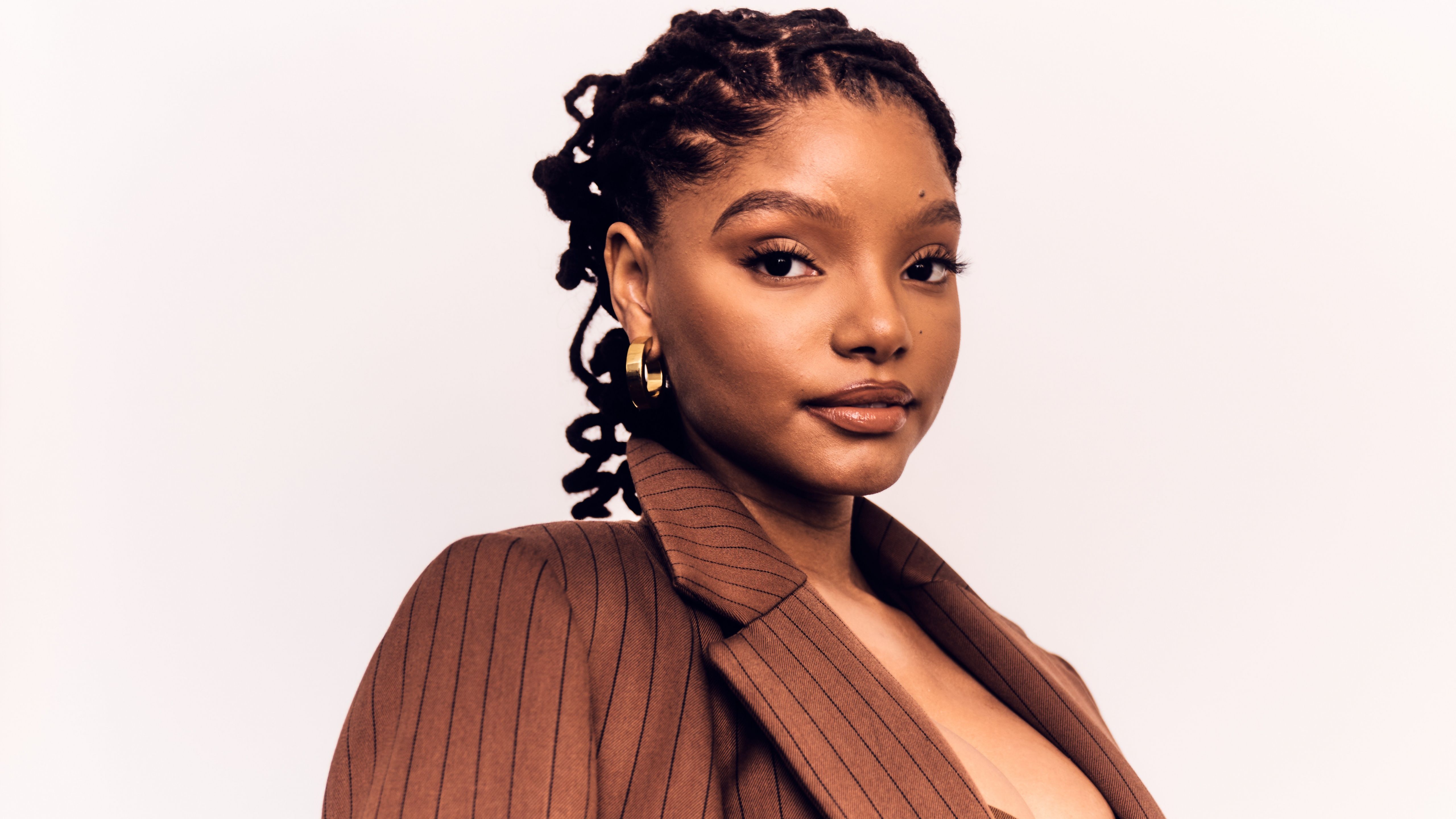 5120x2880 Halle Bailey Wallpaper 4K, American actress