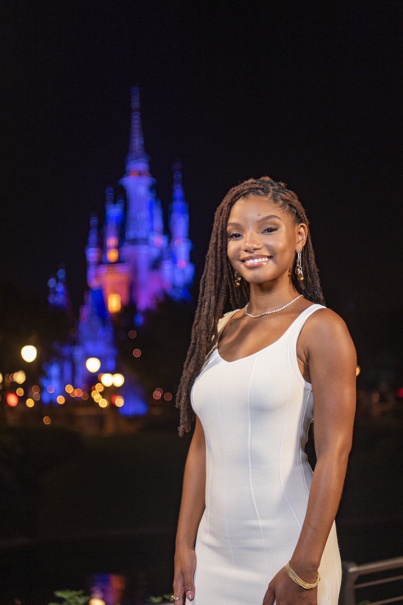 1365x2048 HGRAPHXCS. on X: halle bailey you will always be famous / X