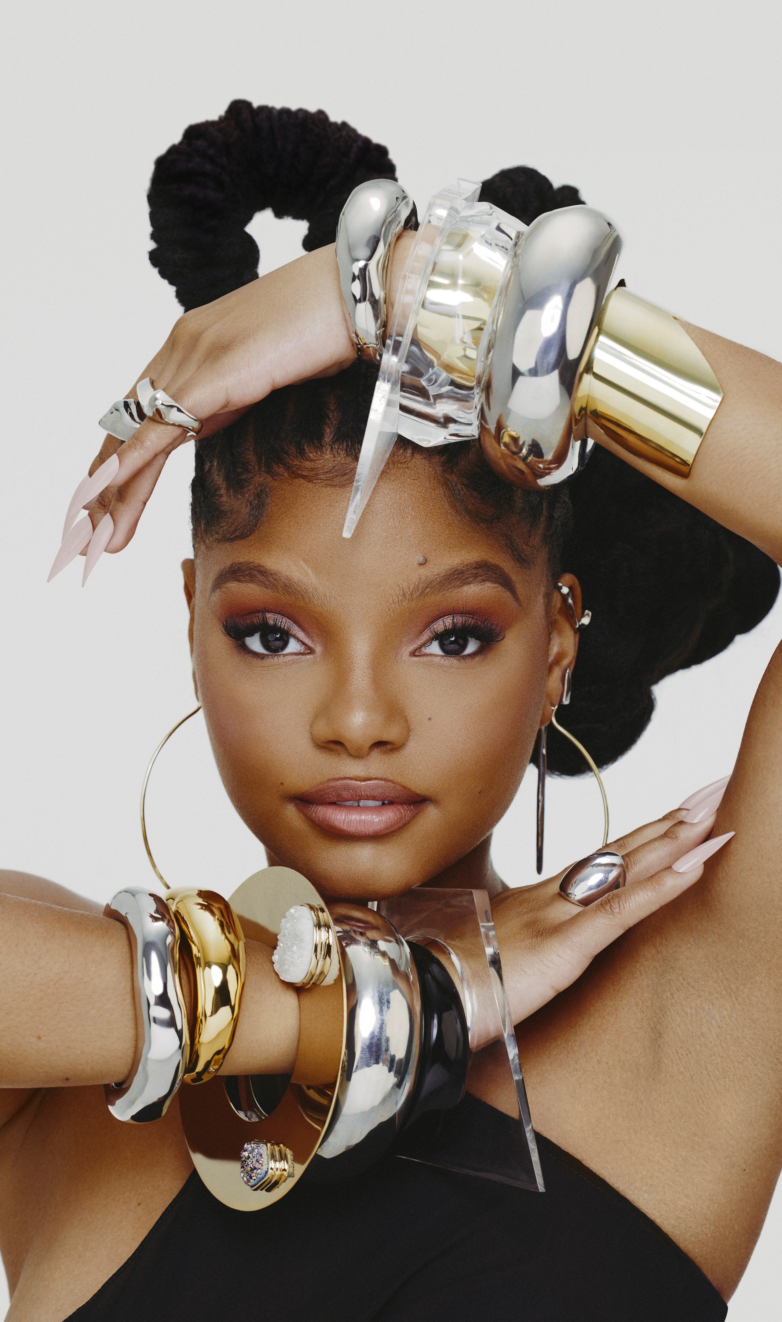 2560x4327 Halle Bailey Is the Moment—And a Movie Star in the Making