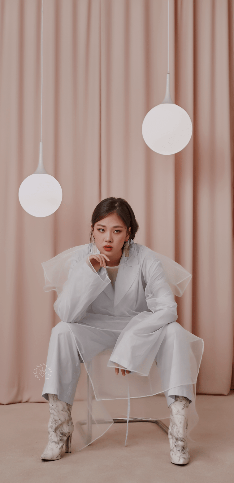 756x1558 hiatus