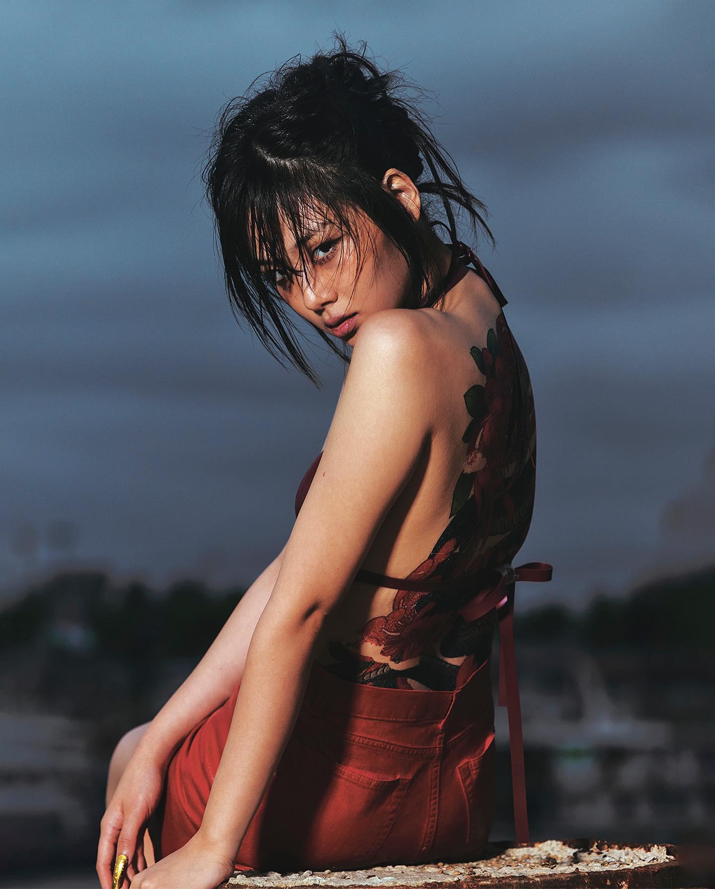 1440x1792 BIBI's new world MELON Spotlight Interview for 'Lowlife Princess : Noir' + Behind Image