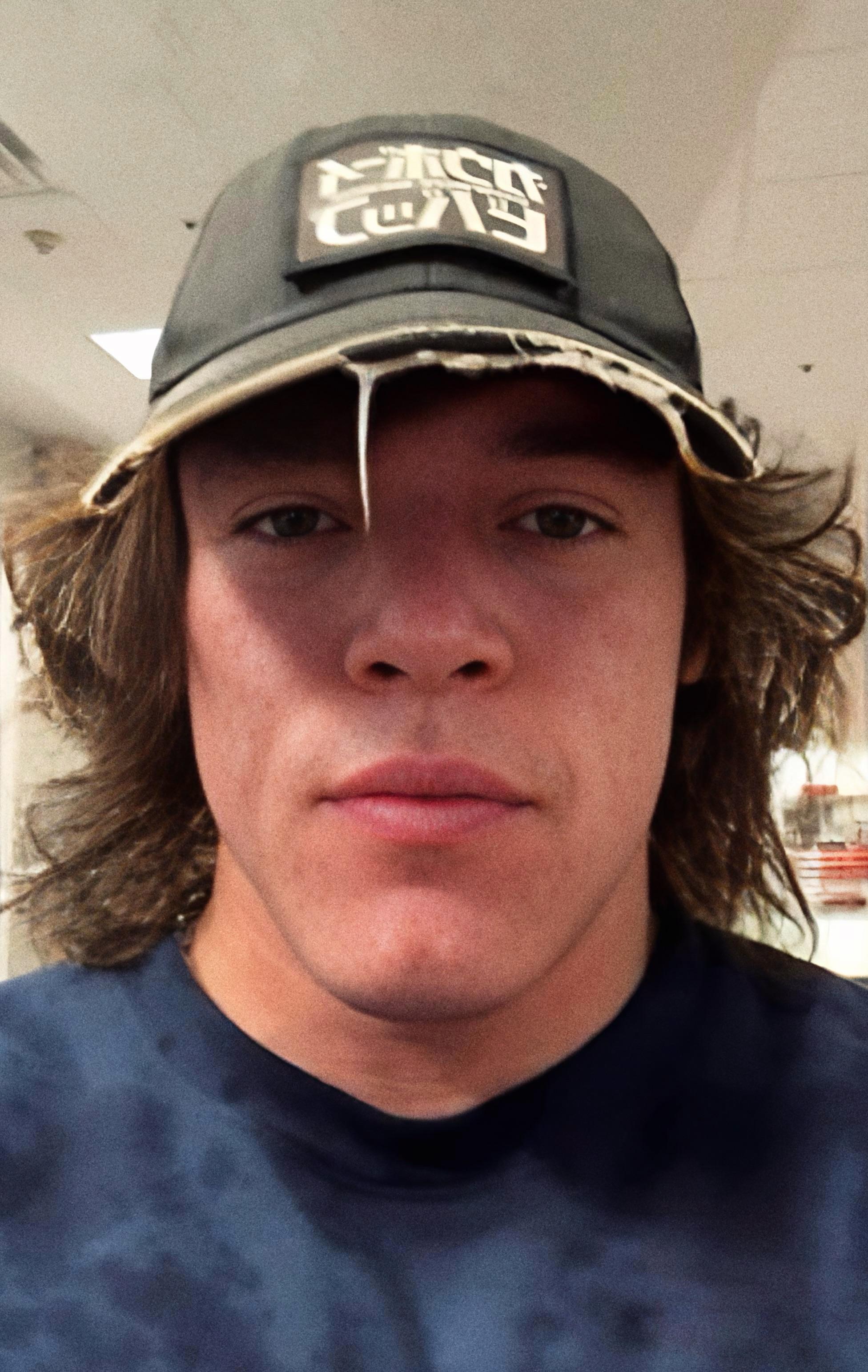 1952x3084 Do I look like Sam Sulek?
