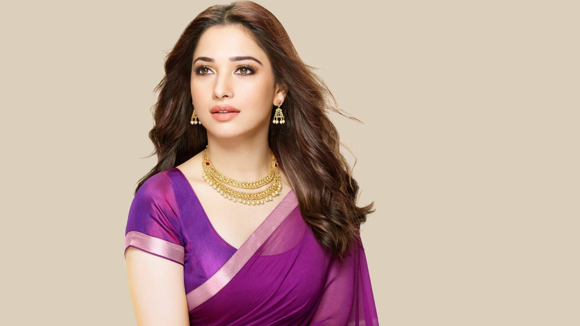 1920x1080 Download Tamannaah Bhatia In Purple Saree Wallpaper