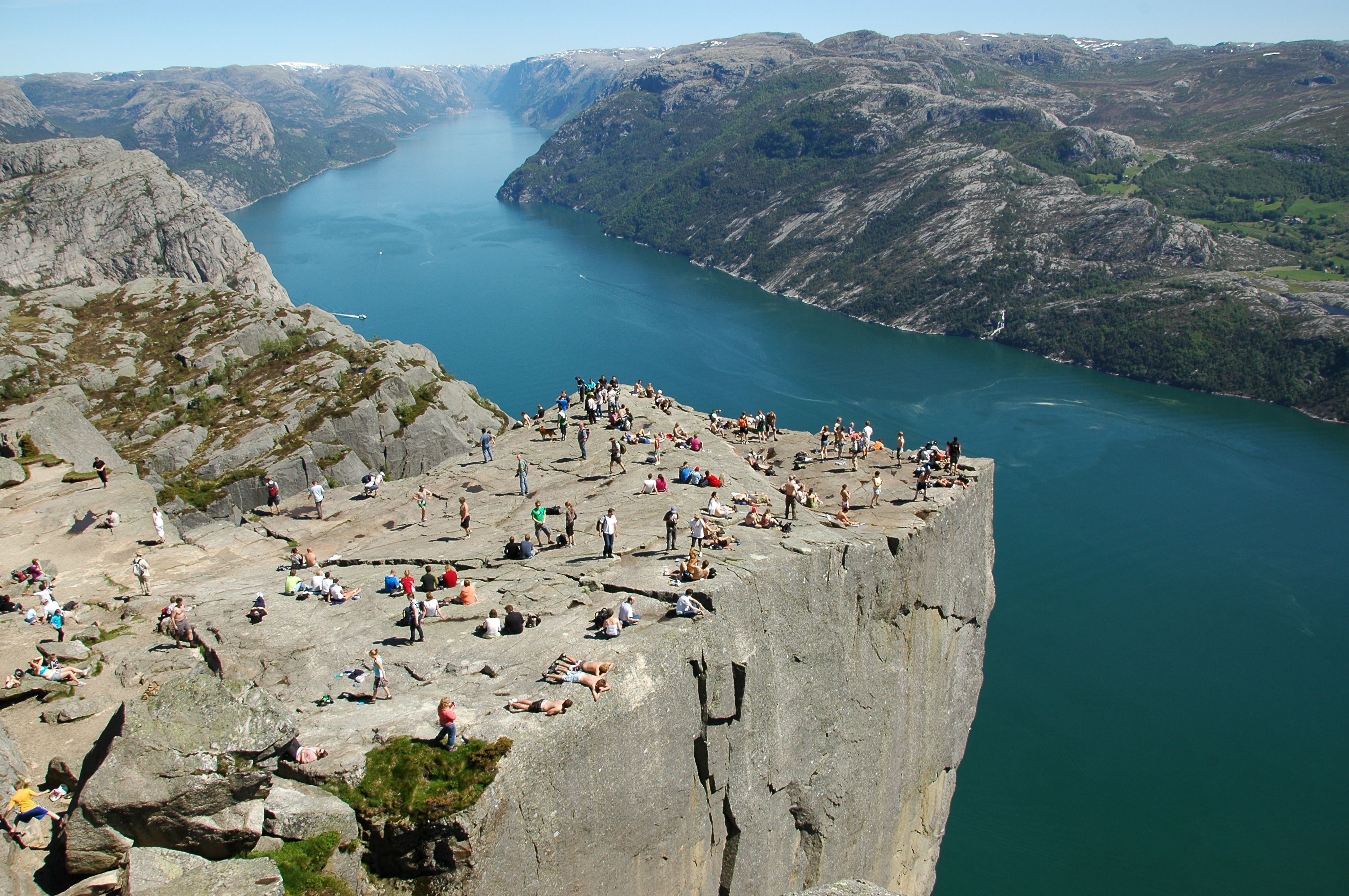 3008x2000 Pulpit Rock, Preikestolen, Norway. Norway wallpaper, Norway, Landscape wallpaper