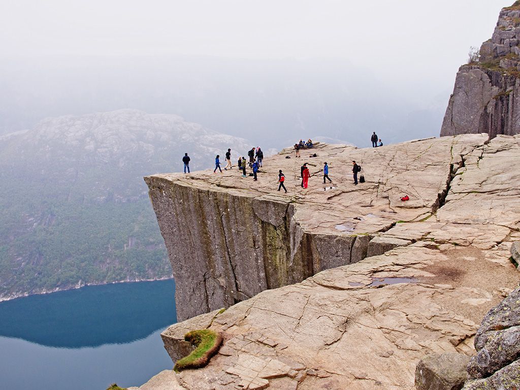 1024x768 Norway's Pulpit Rock Hike. Moon Travel Guides