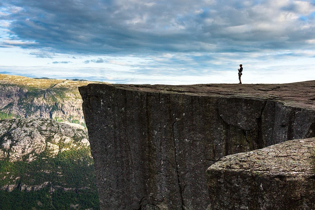 1280x853 Free Preikestolen & Norway Image