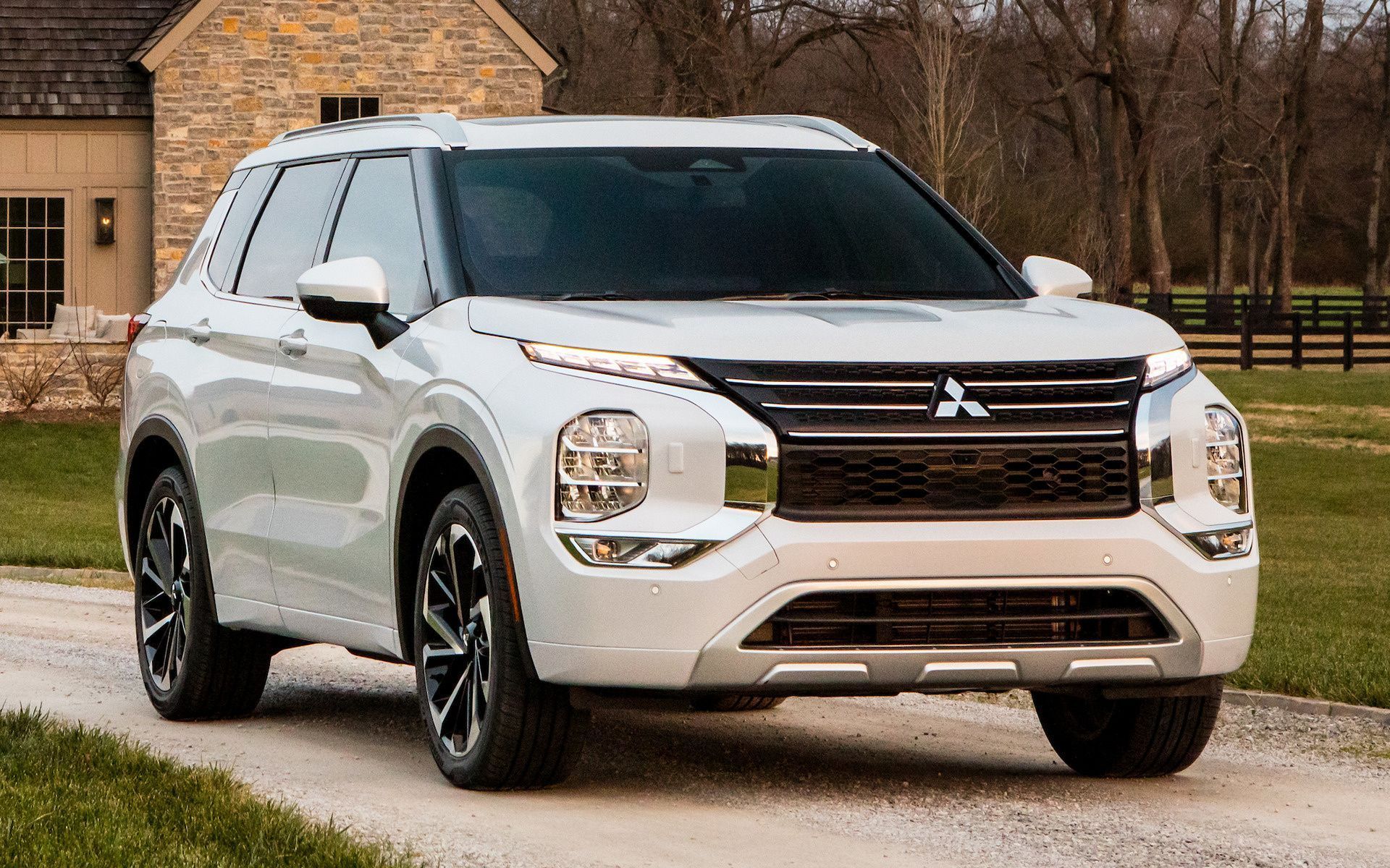 1920x1200 Mitsubishi Outlander (US) and HD Image