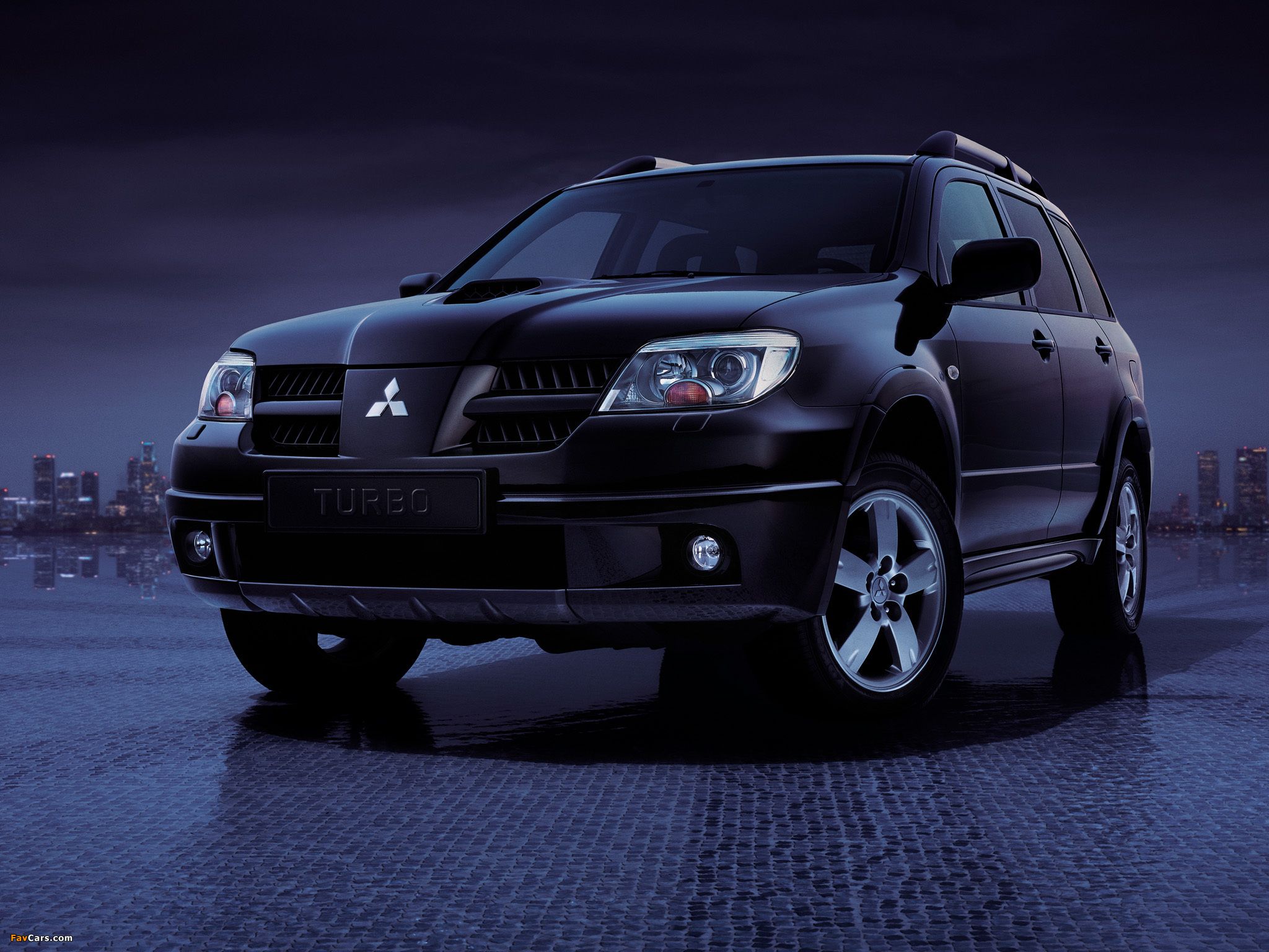 2048x1536 Mitsubishi Outlander Turbo 2004–06 wallpaper (2048x1536)