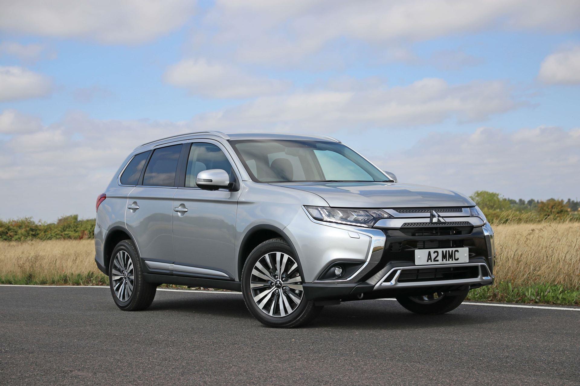 1920x1280 Mitsubishi Outlander Wallpaper [HD]