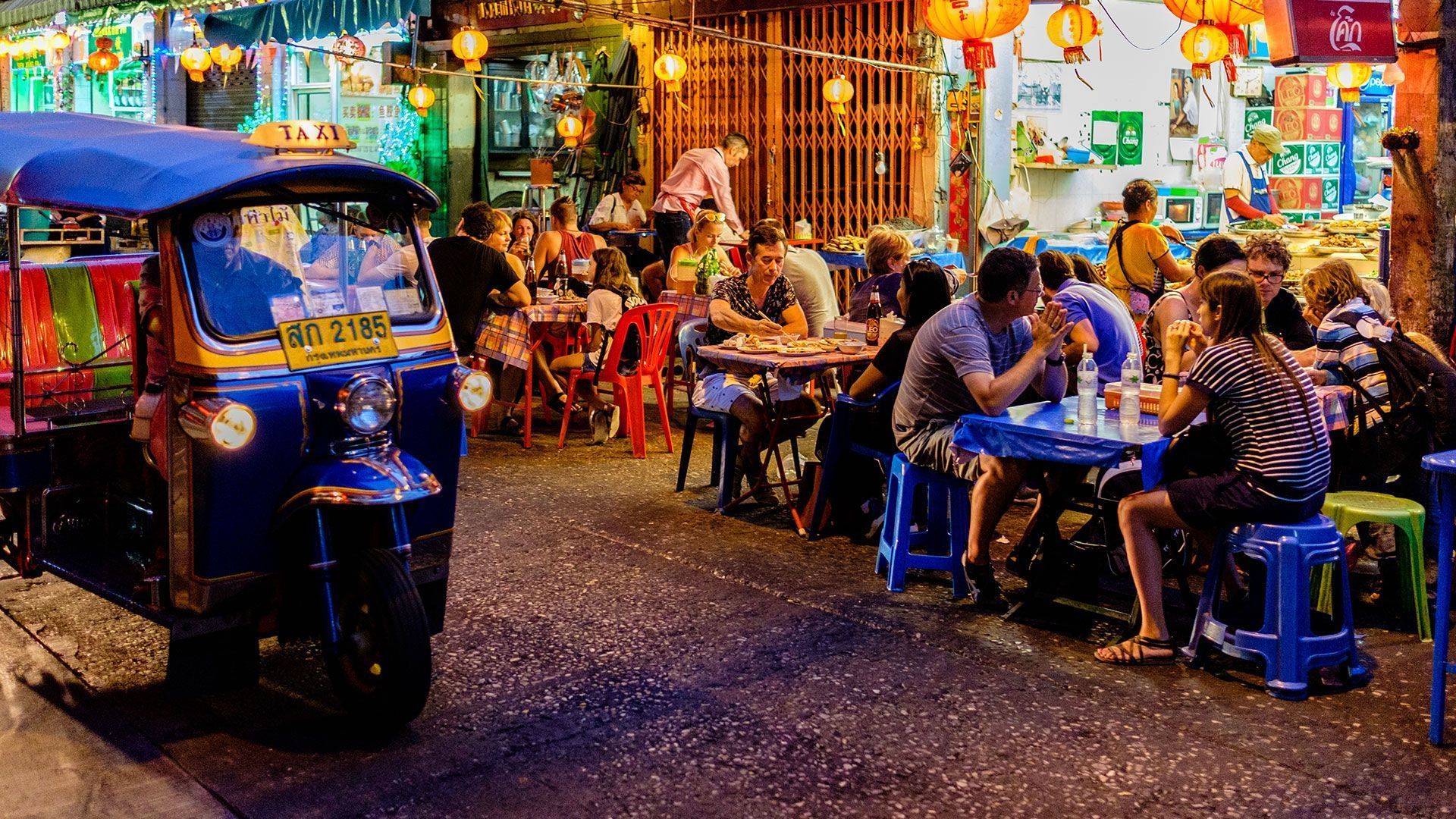 1920x1080 The Delicious Allure of Asian Late Night Food Culture