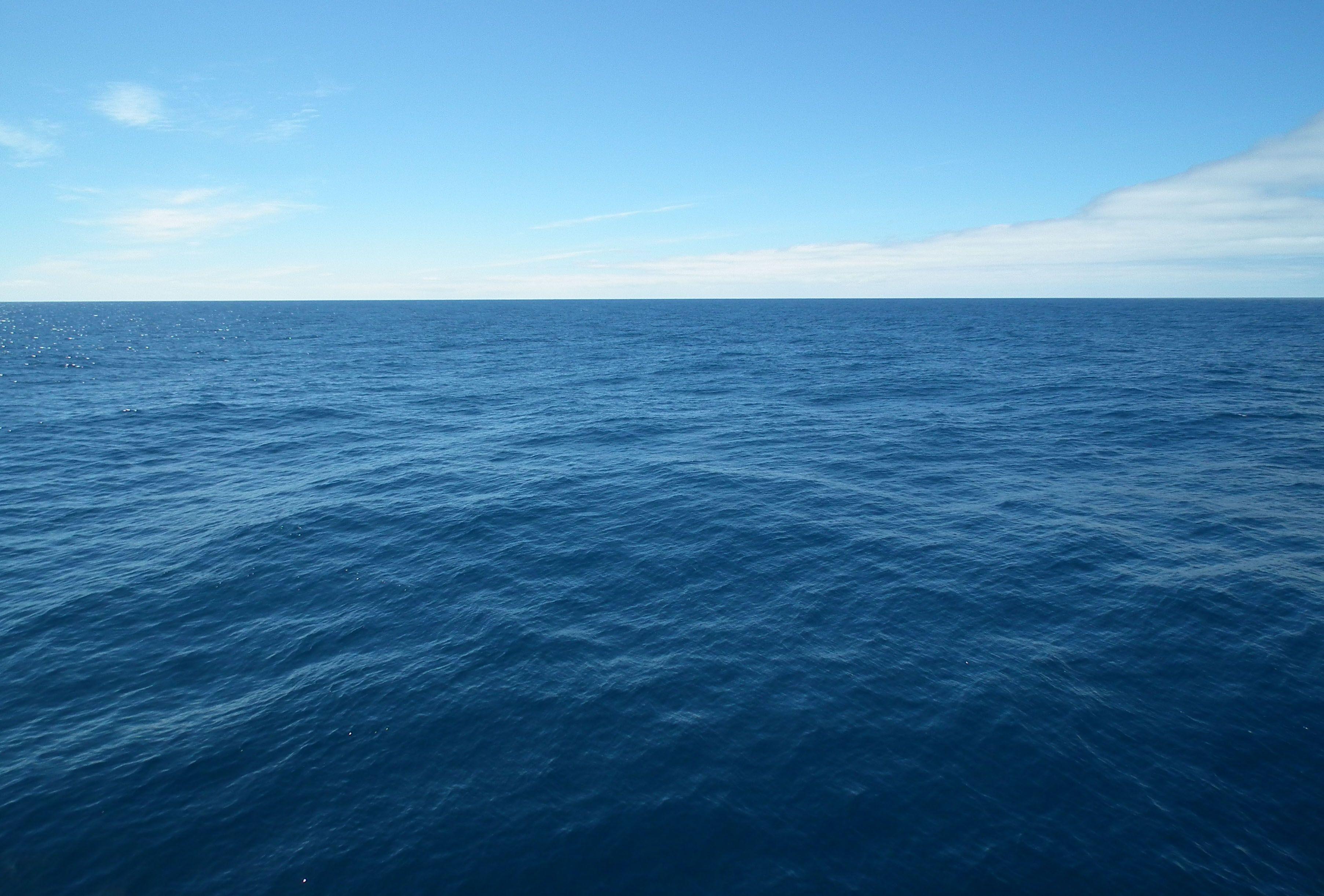 Были глубокие океаны. Океан. Водная гладь. Тихий океан. Воды Тихого океана.