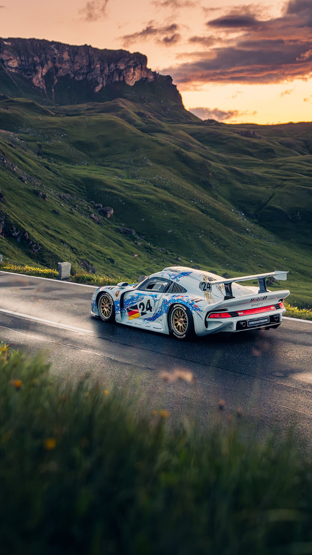 1080x1920 FAT International Porsche 911 GT1. Mechatronikät, Perfektion und Leidenschaft