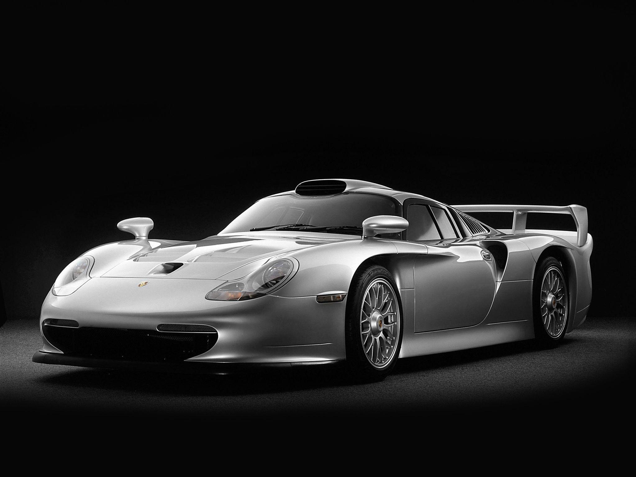 2048x1536 The legendary Porsche 911 GT1 Chic Icon