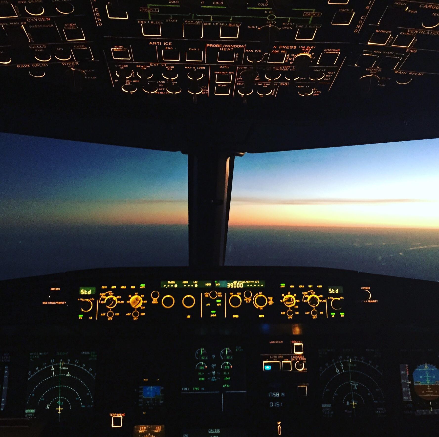 1776x1768 From the flight deck of an Airbus A320 somewhere over Madrid
