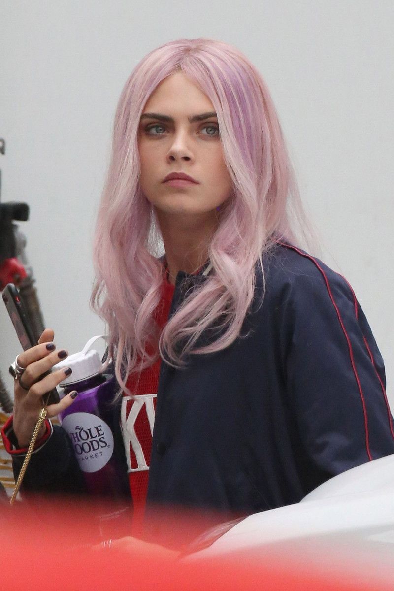 800x1200 Cara Delevingne wallpaper