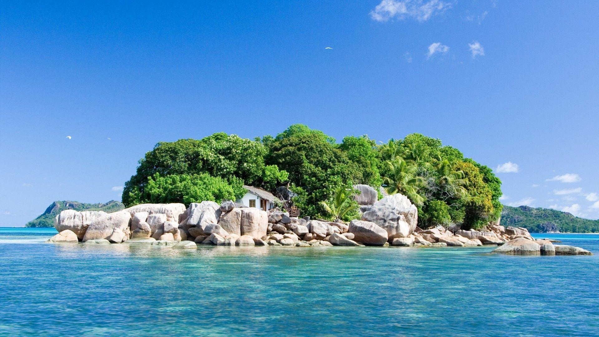 1920x1080 Download 1920x1080 Seychelles, Island, Trees, Ocean, Clouds, House