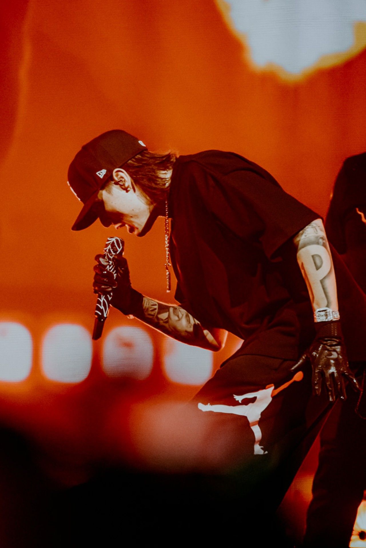 1280x1919 Photos: Mexican rapper Peso Pluma blew away the crowd at San Antonio's AT&T Center. San Antonio. San Antonio Current