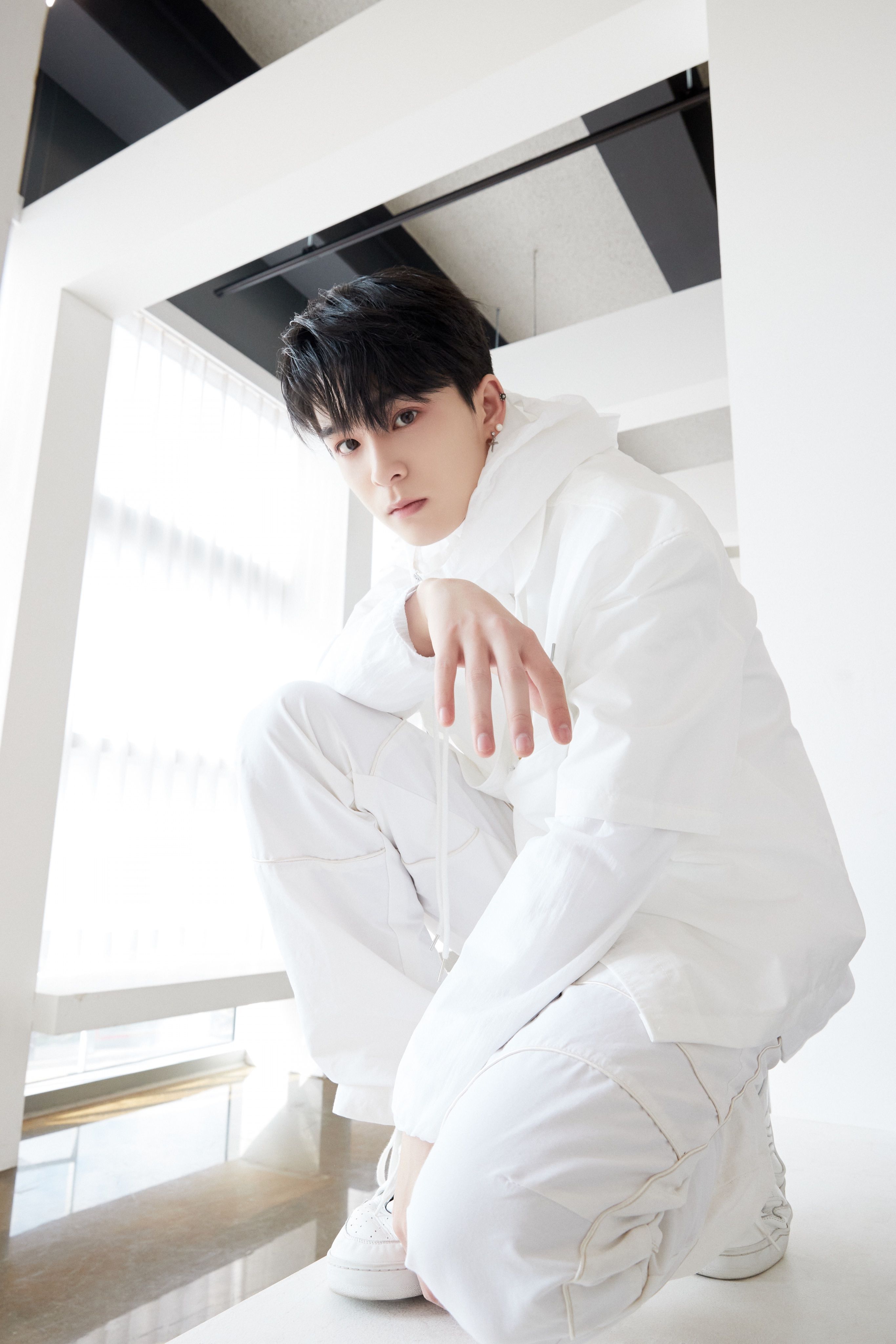 2731x4096 Asahi