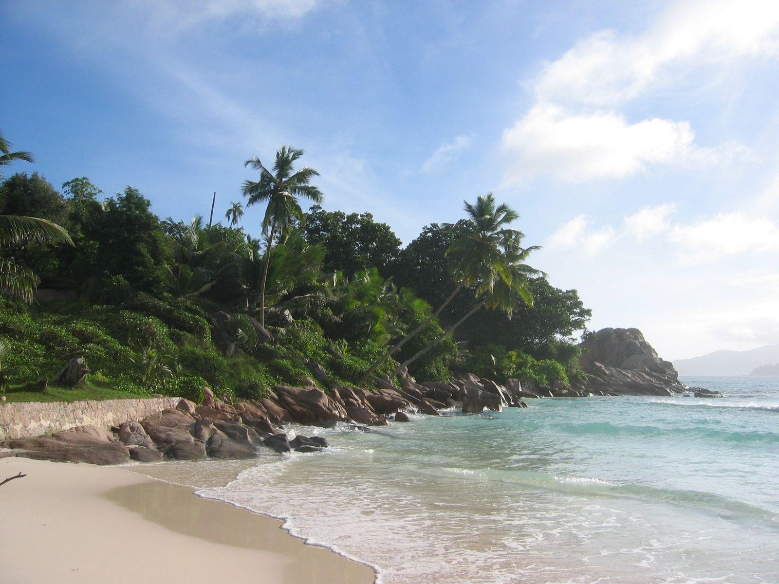 1600x1200 Seychelles Beach La Digue Wallpaperx1200