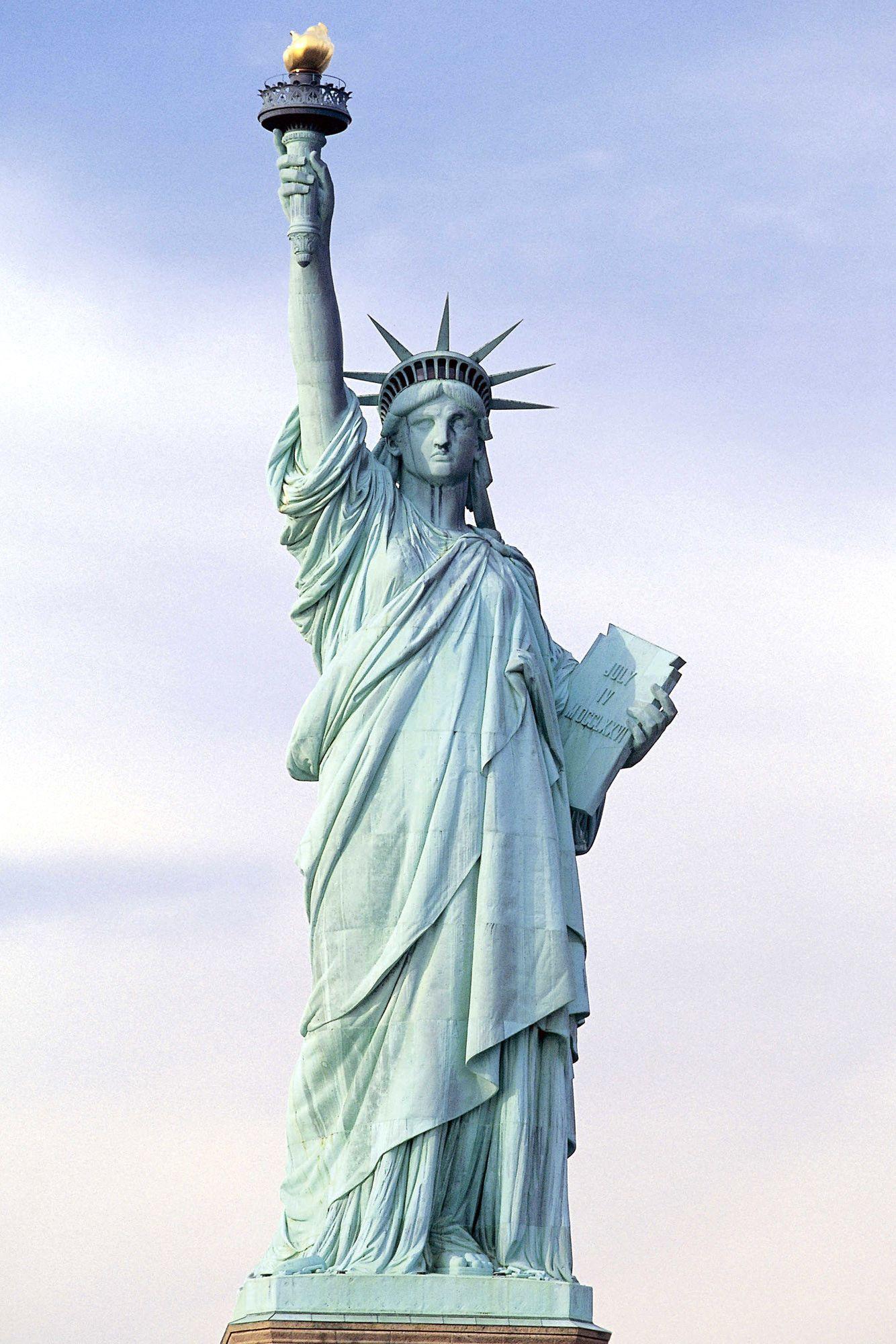 1334x2000 Statue of Liberty Background, Download picture of a fantastic HD