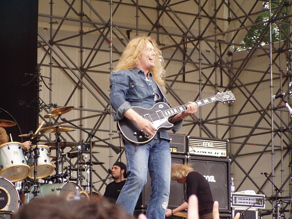1024x768 Thin Lizzy