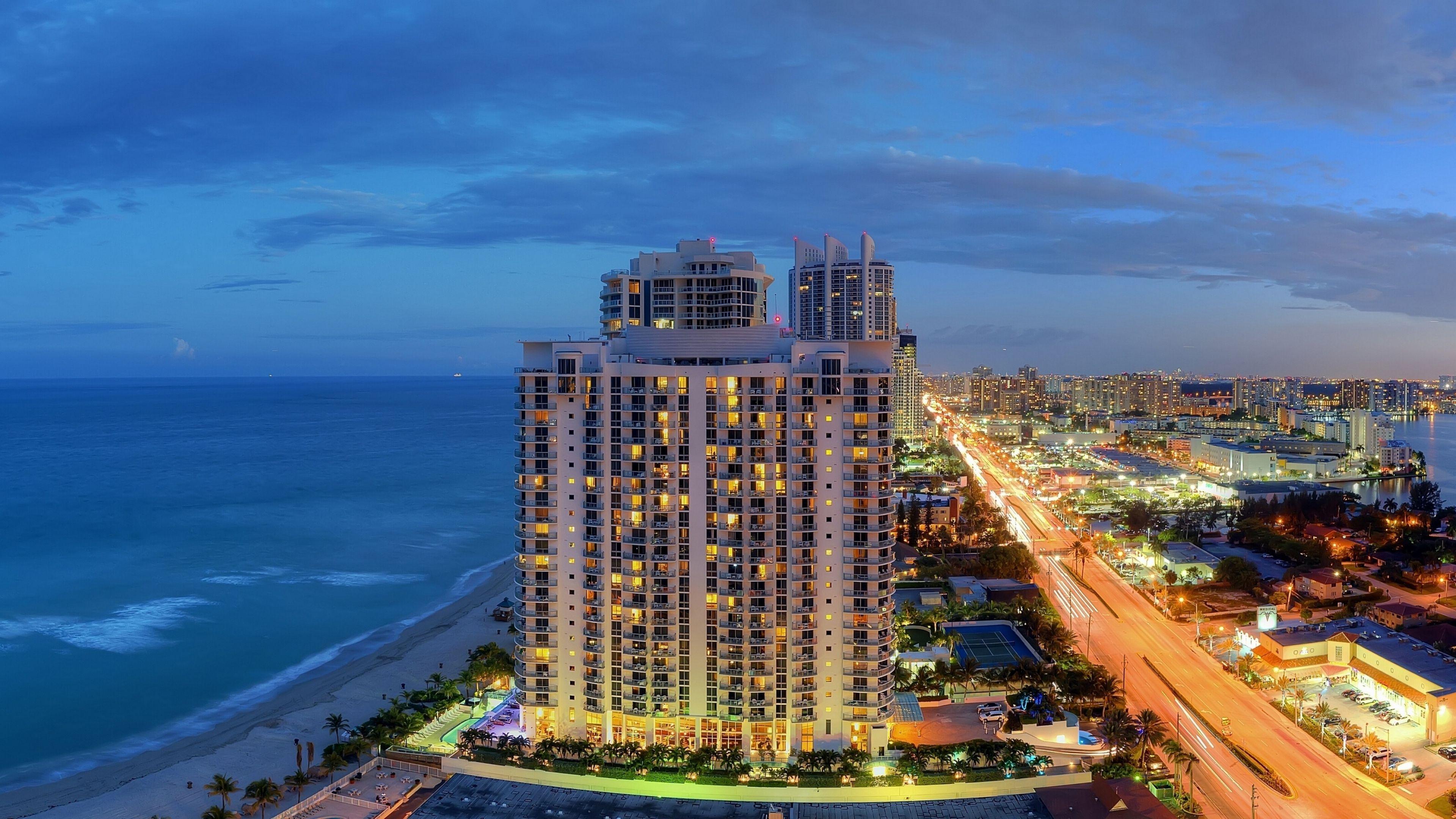 3840x2160 HD Miami Wallpaper