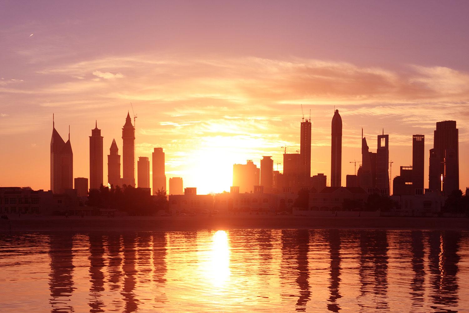 Dubai Skyline Wallpapers Top Free Dubai Skyline Backgrounds Wallpaperaccess