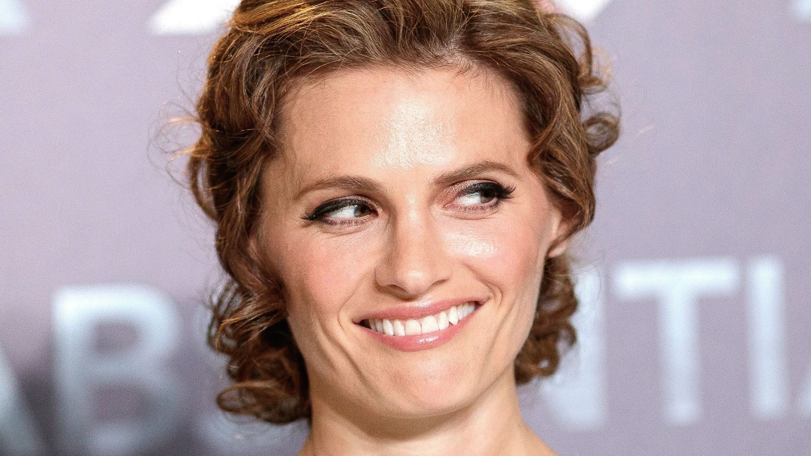 1600x900 The Character Everyone Forgets Stana Katic Played In ER