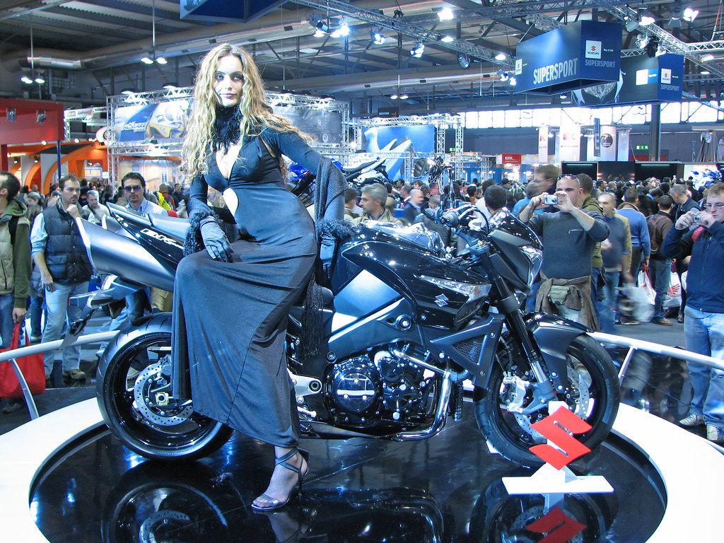 1024x768 EICMA Show 07 B King. The B King Is A Naked Sport