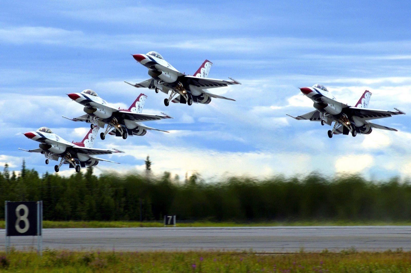 1600x1062 U.S. Air Force Thunderbirds (F 16 Cs) Wallpaper 154. Blue Angels