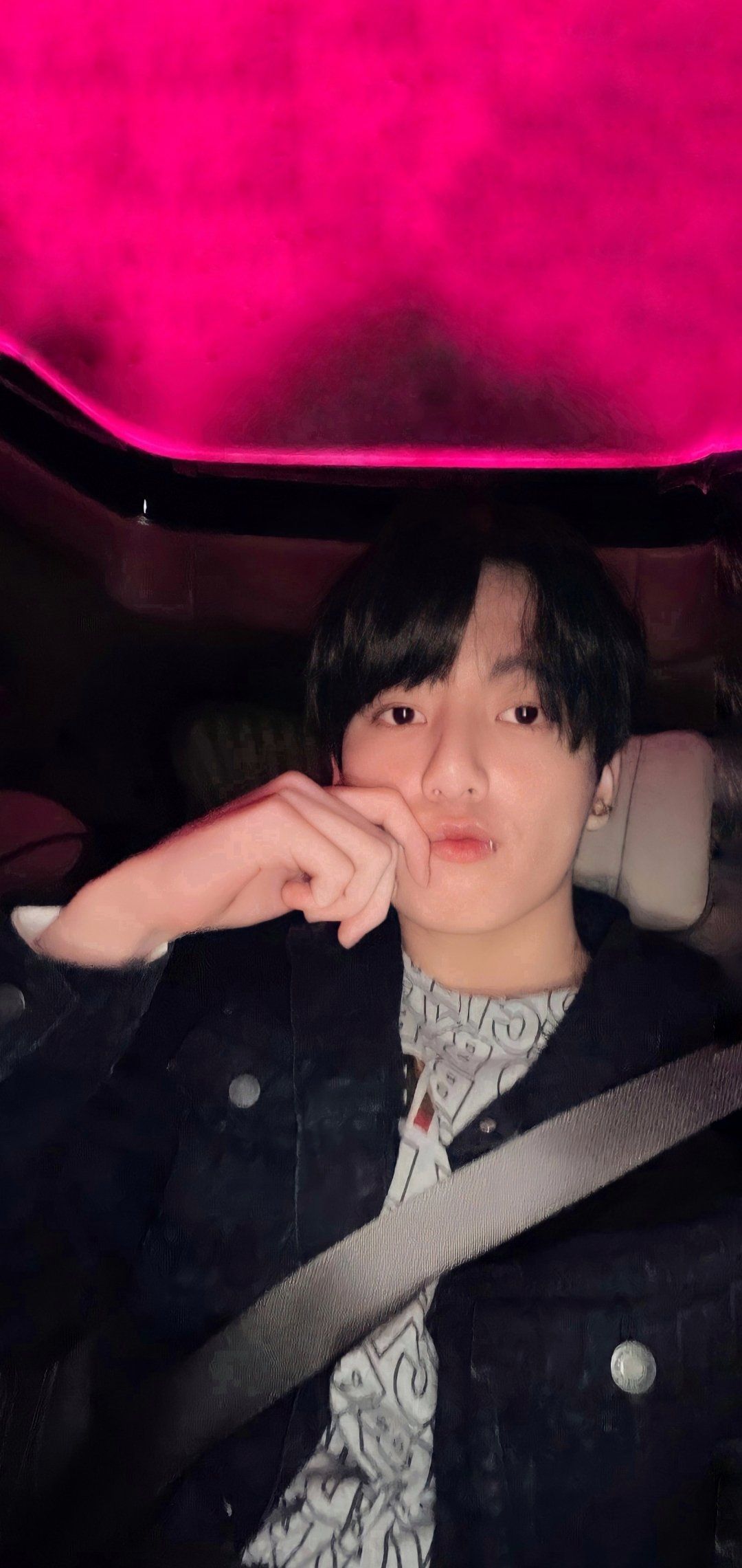 1080x2281 BTS HD PICTURES⁷ on X: 220319 JUNGKOOK INSTAGRAM POST HD WALLPAPER #BTS #JK #JEONJUNGKOOK / X