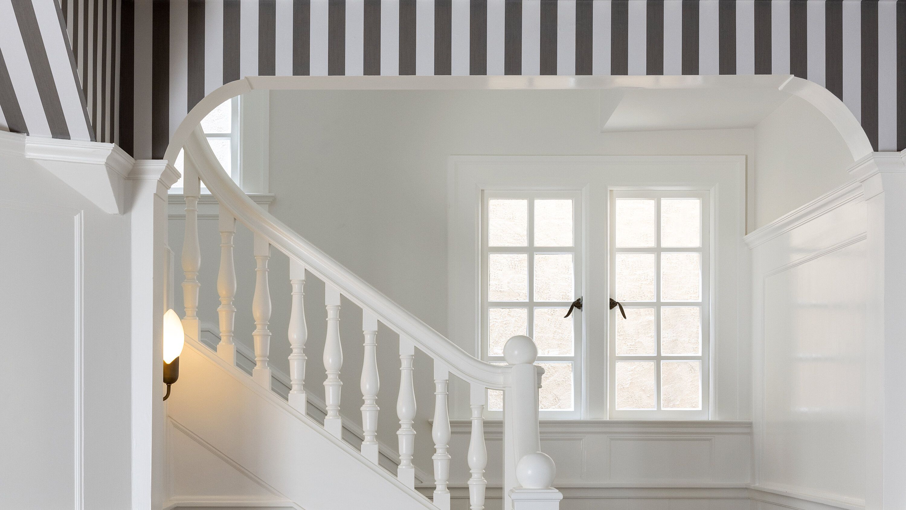 3000x1689 How to Make an Entrance, Whether You Have a Real Foyer or Not
