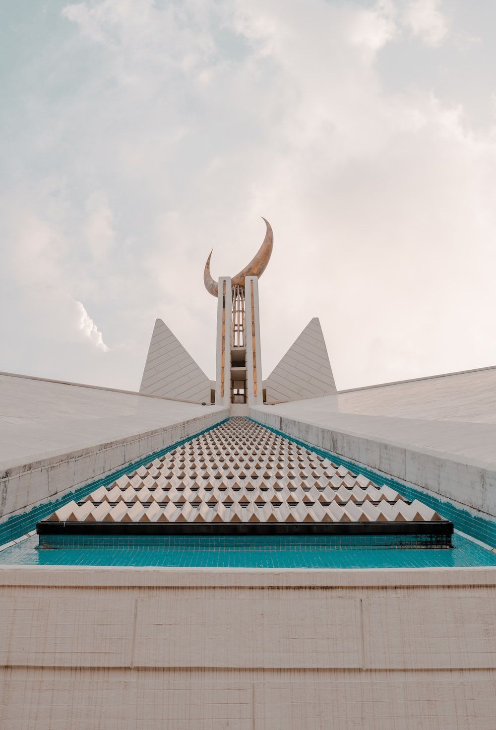 1000x1471 Faisal Mosque Islamabad Picture. Download Free Image
