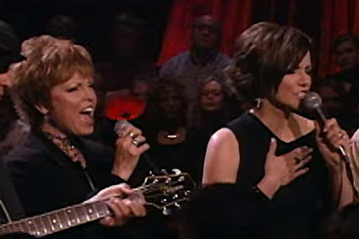 1200x800 Remember When Martina McBride Sang With Pat Benatar?