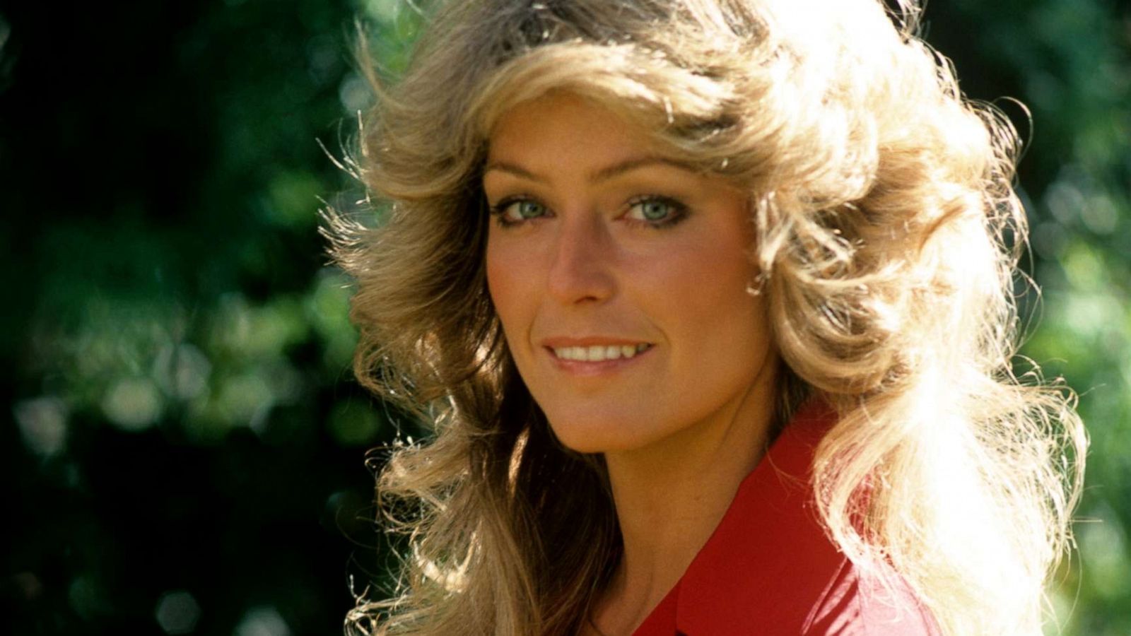 1600x900 The story behind 'Charlie's Angels' star Farrah Fawcett's steamy red swimsuit poster that made her an icon