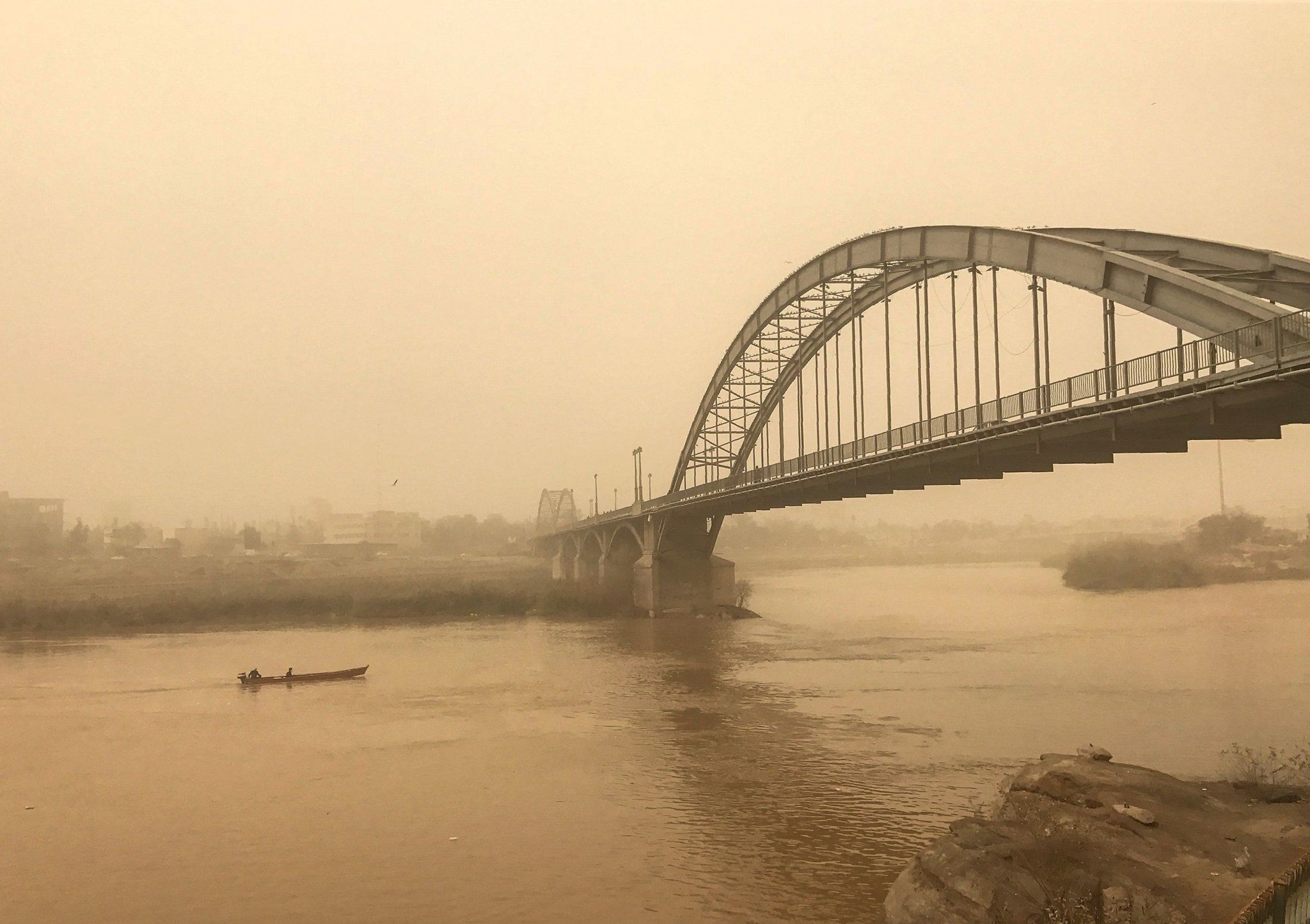 2048x1444 Protests in Iranian City Where 'Everything Is Covered in Brown Dust'