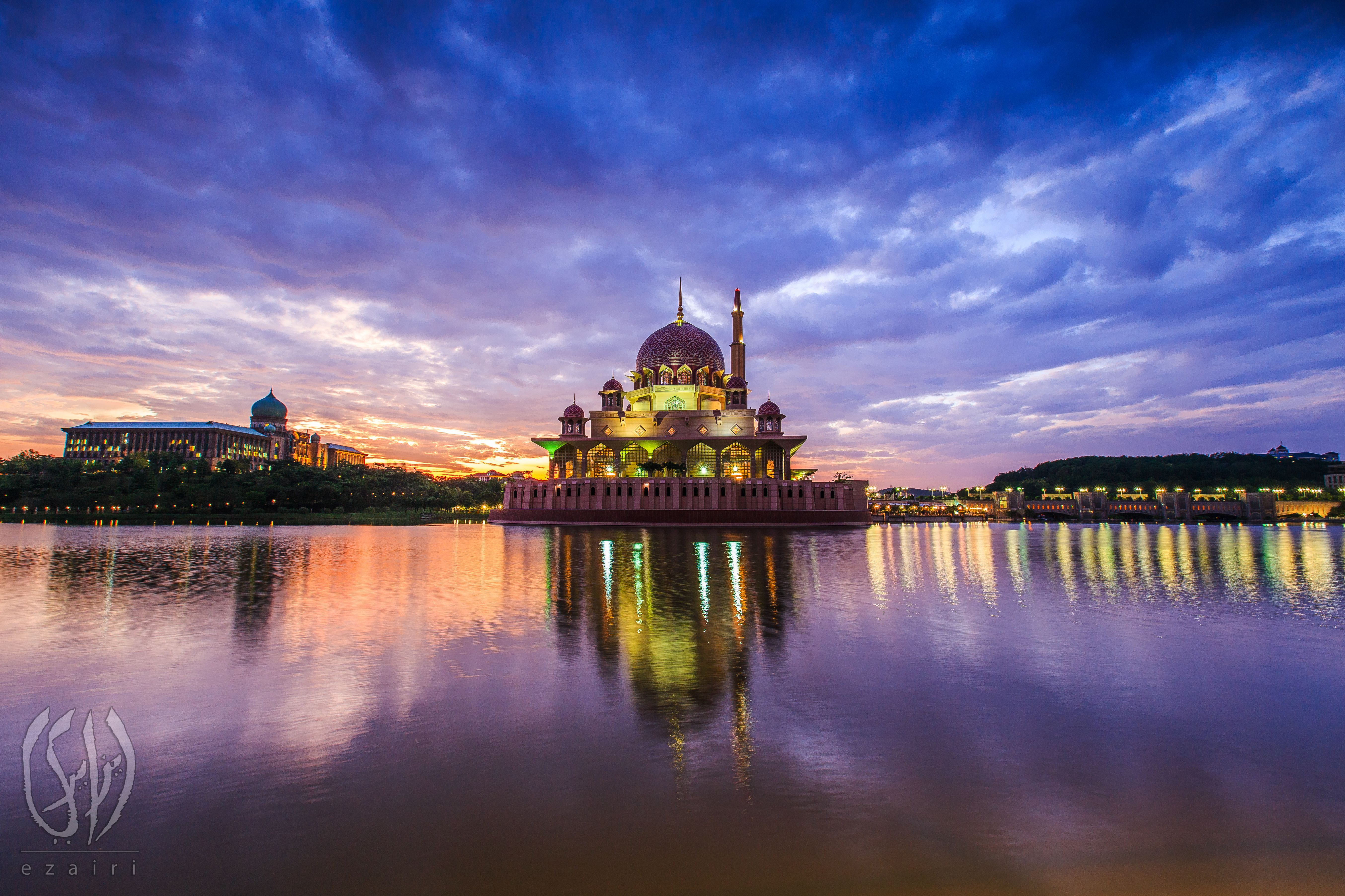 5417x3611 Religious Putra Mosque 4k Ultra HD Wallpaper