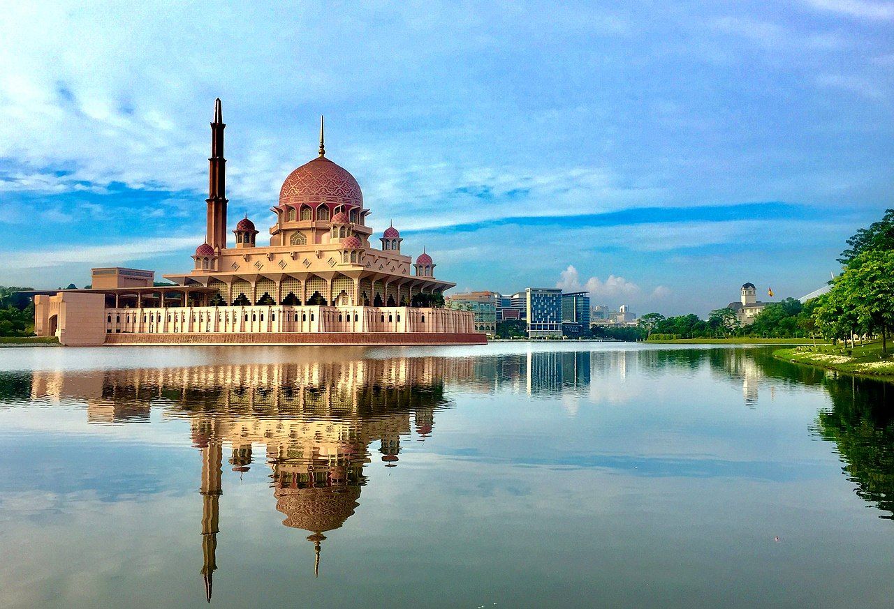 1280x873 Putra Mosque, Putrajaya