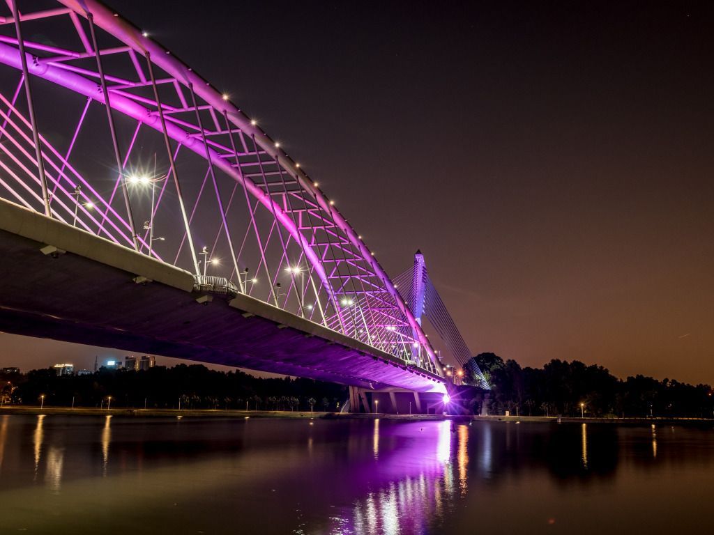1024x768 Download wallpaper city, colorful, light, bridge, night, Putrajaya, malaysia, wawasan, section city in resolution 1024x768