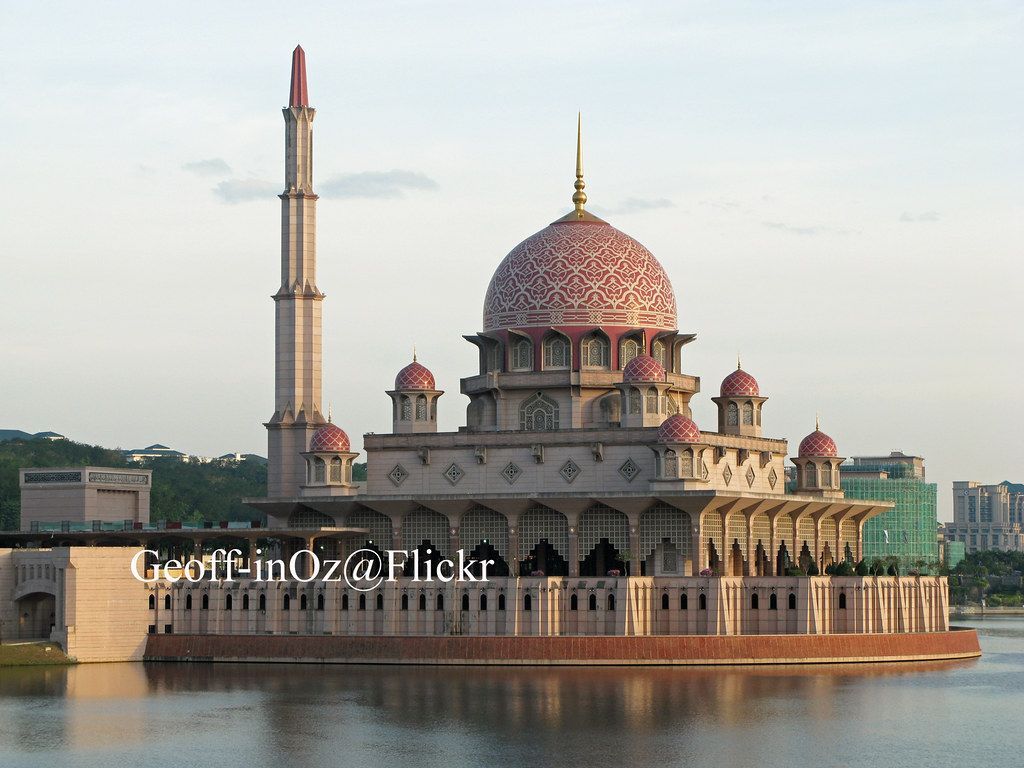 1024x768 Putra Mosque, Putrajaya, Selangor, Malaysia. Putra Mosque