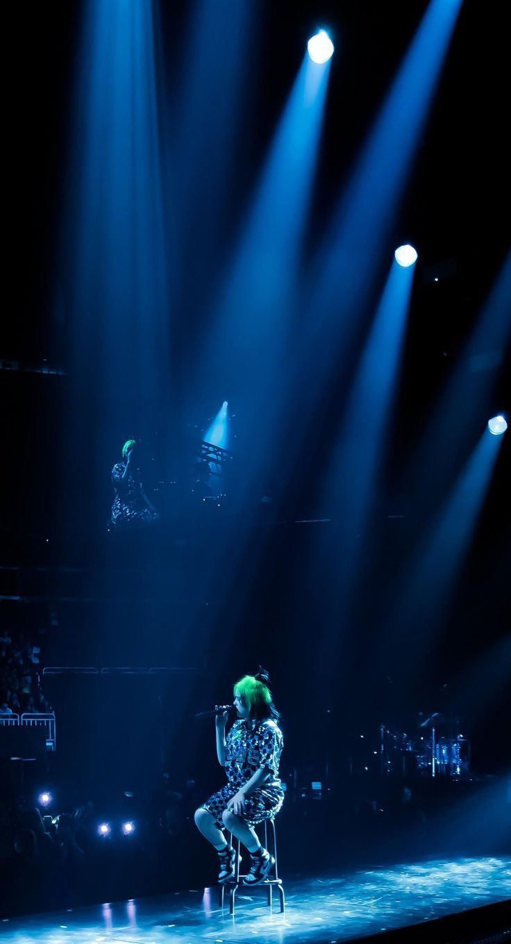 736x1359 Billie Eilish Wallpaper