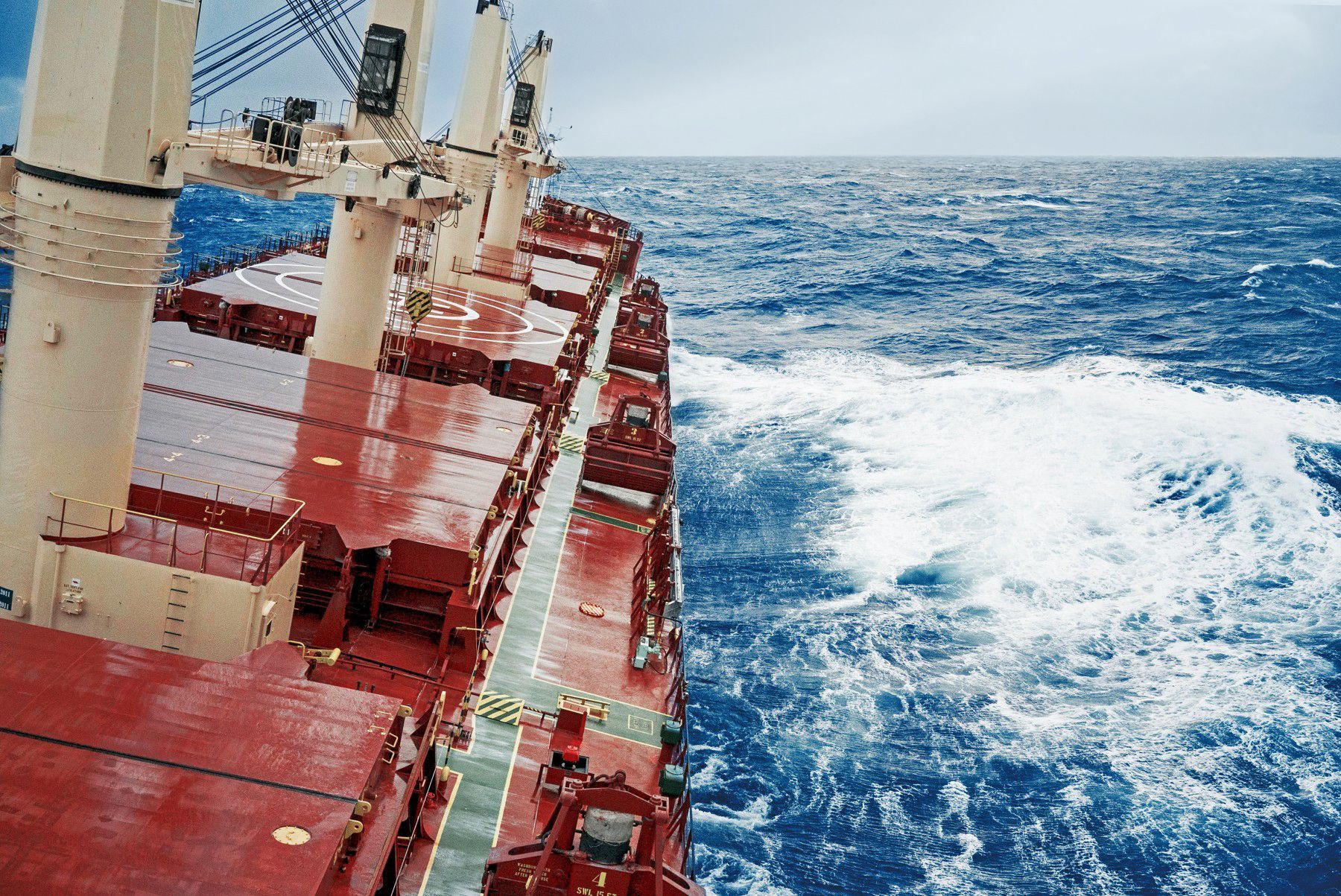1800x1203 ship, merchant ship, bulk carrier, sea, waves, horizonx1203 Wallpaper