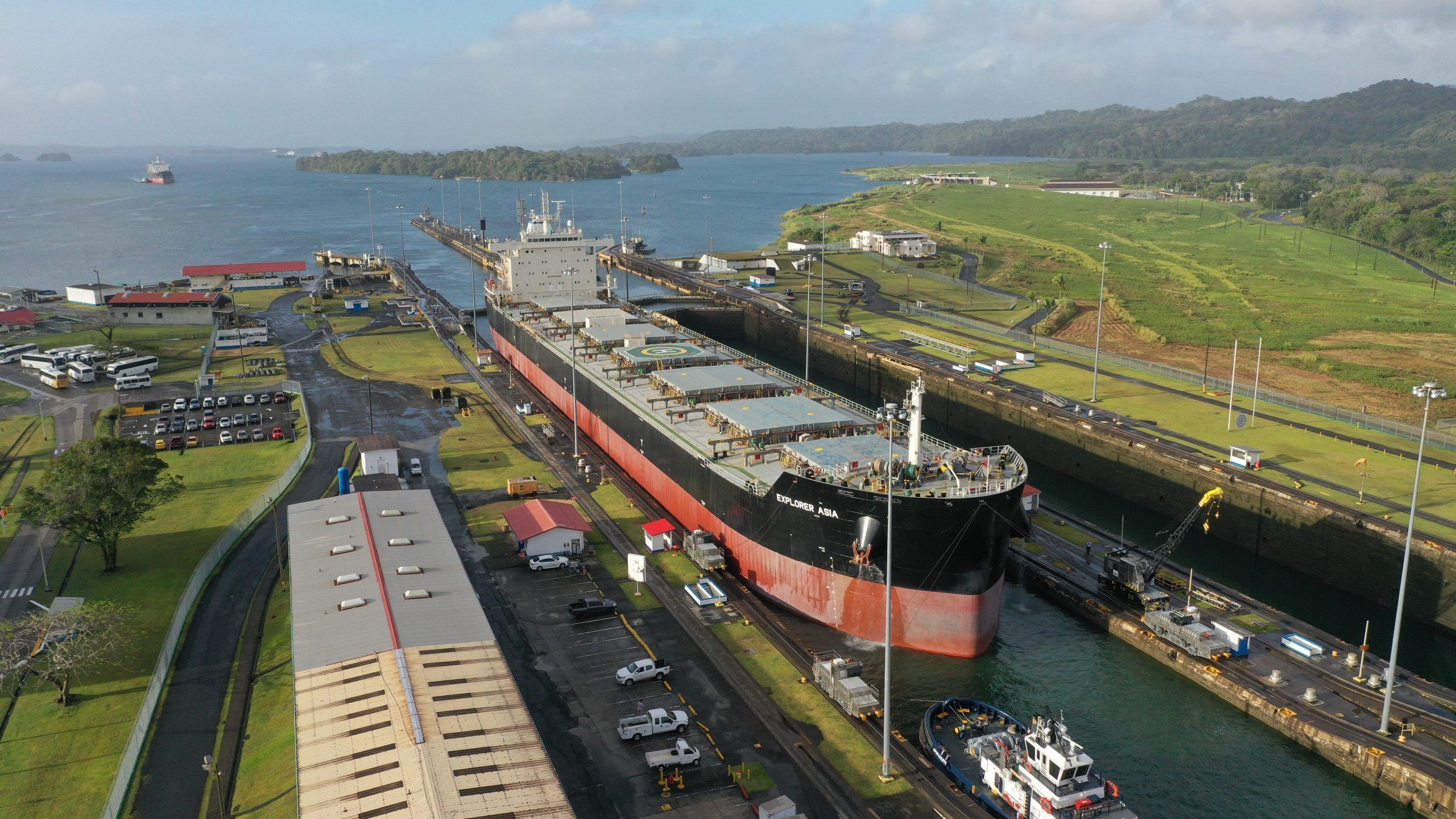 2560x1440 Fleet Management Limited also certified for bulk carriers