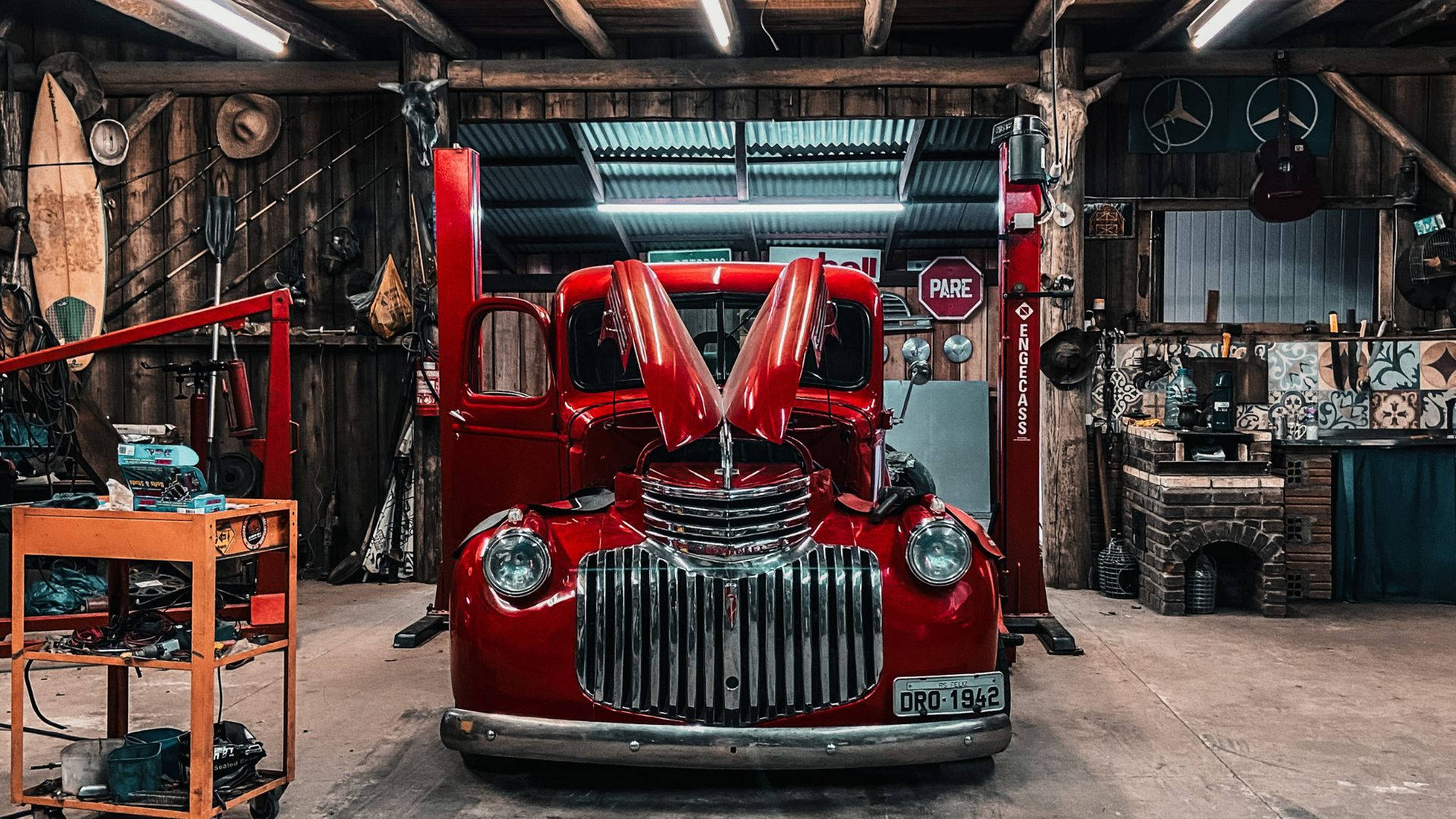1920x1080 Garage Wallpaper