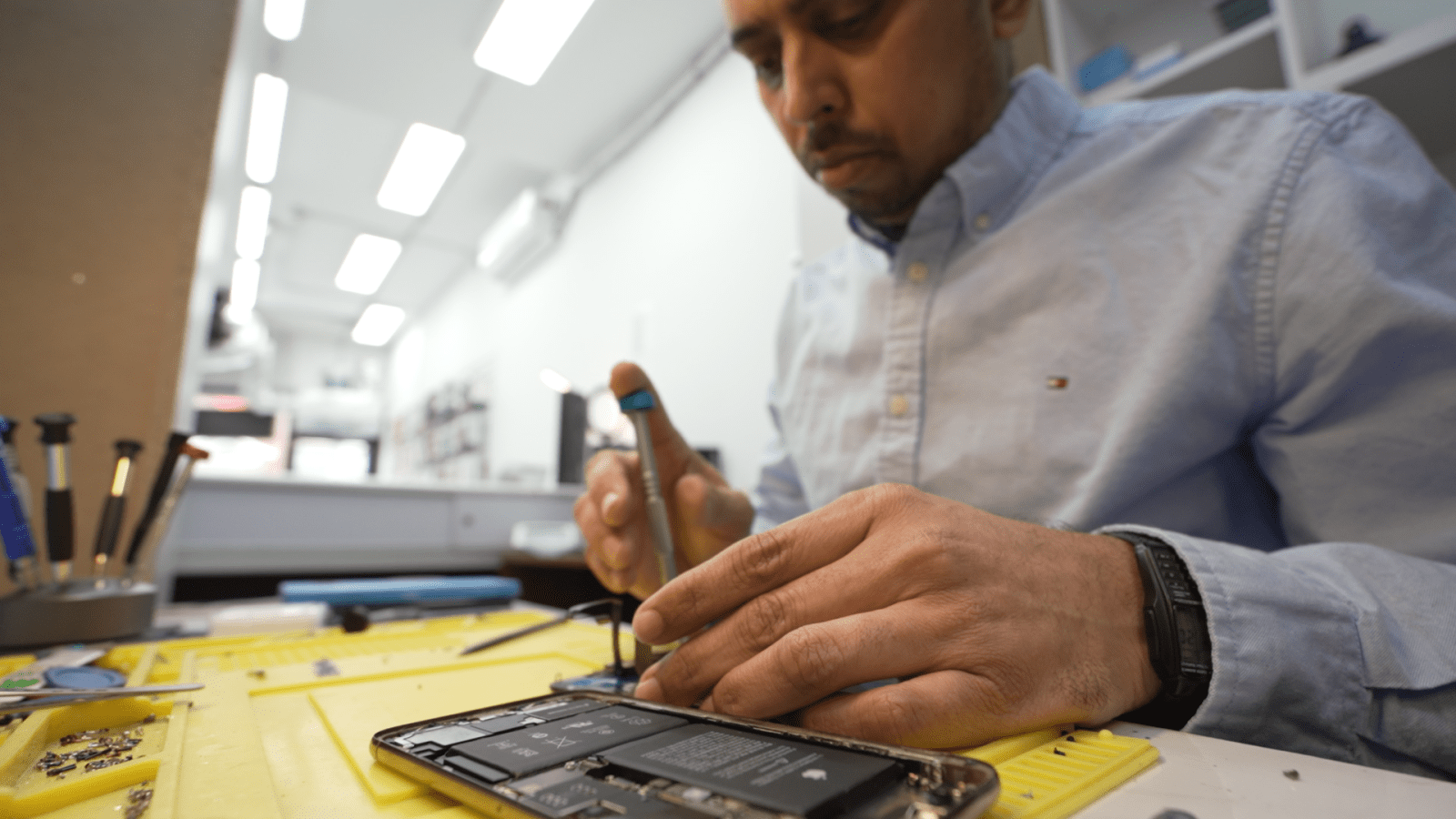 1600x900 Right to Repair: Why is it so difficult to fix our electronics?