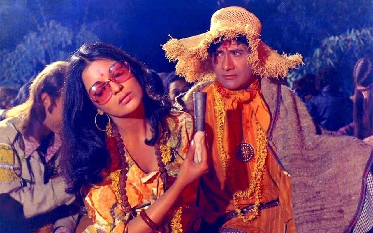 1280x800 Zeenat Aman recalls her 'first and only misunderstanding' with Dev Anand; shares throwback photo from Ishk Ishk Ishk shoot : Bollywood News