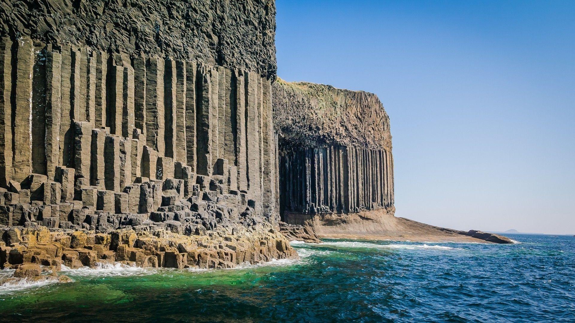 1920x1080 Fingal's Cave Scotland Wallpaper