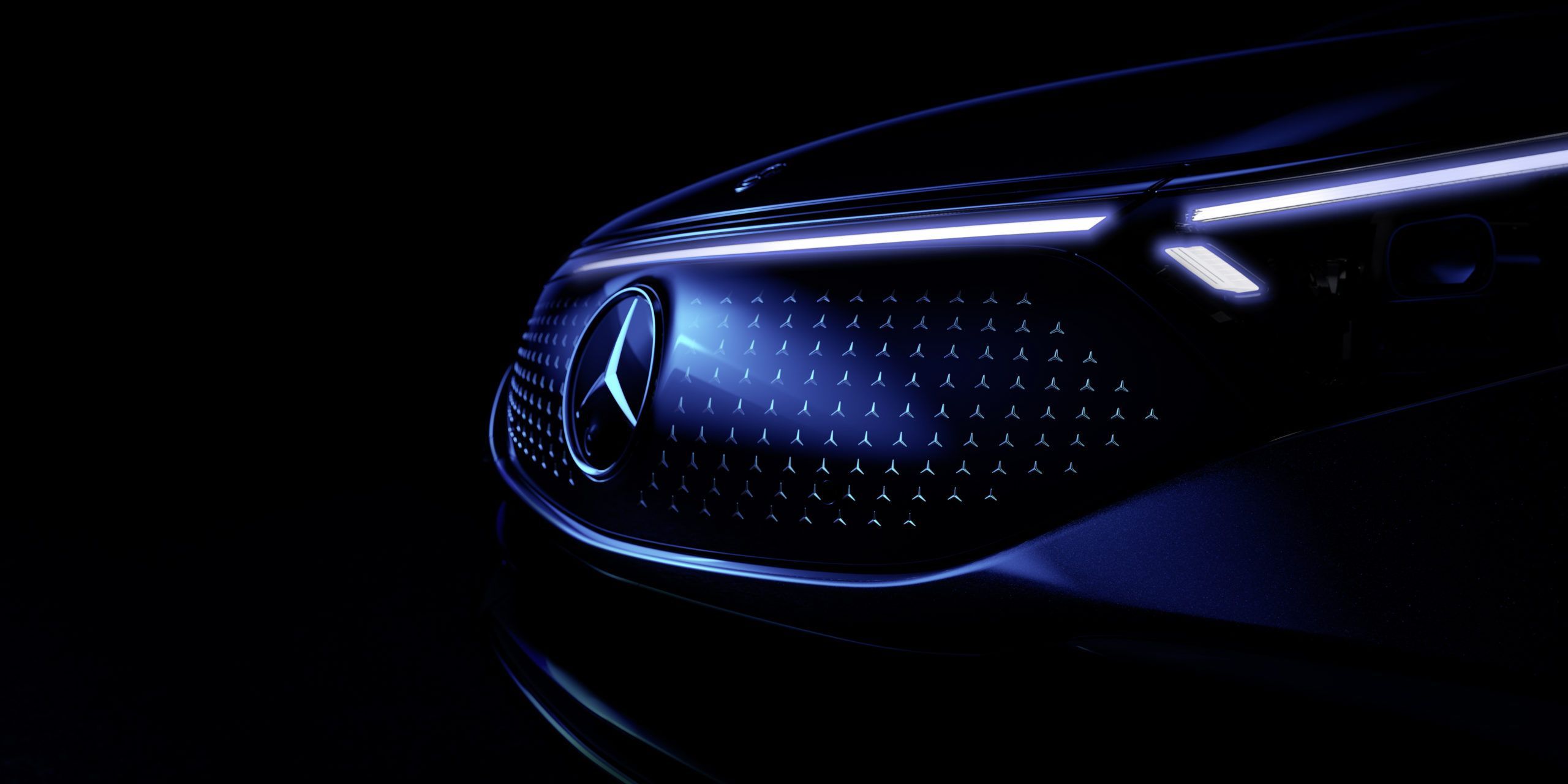 2560x1280 Mercedes Benz EQS